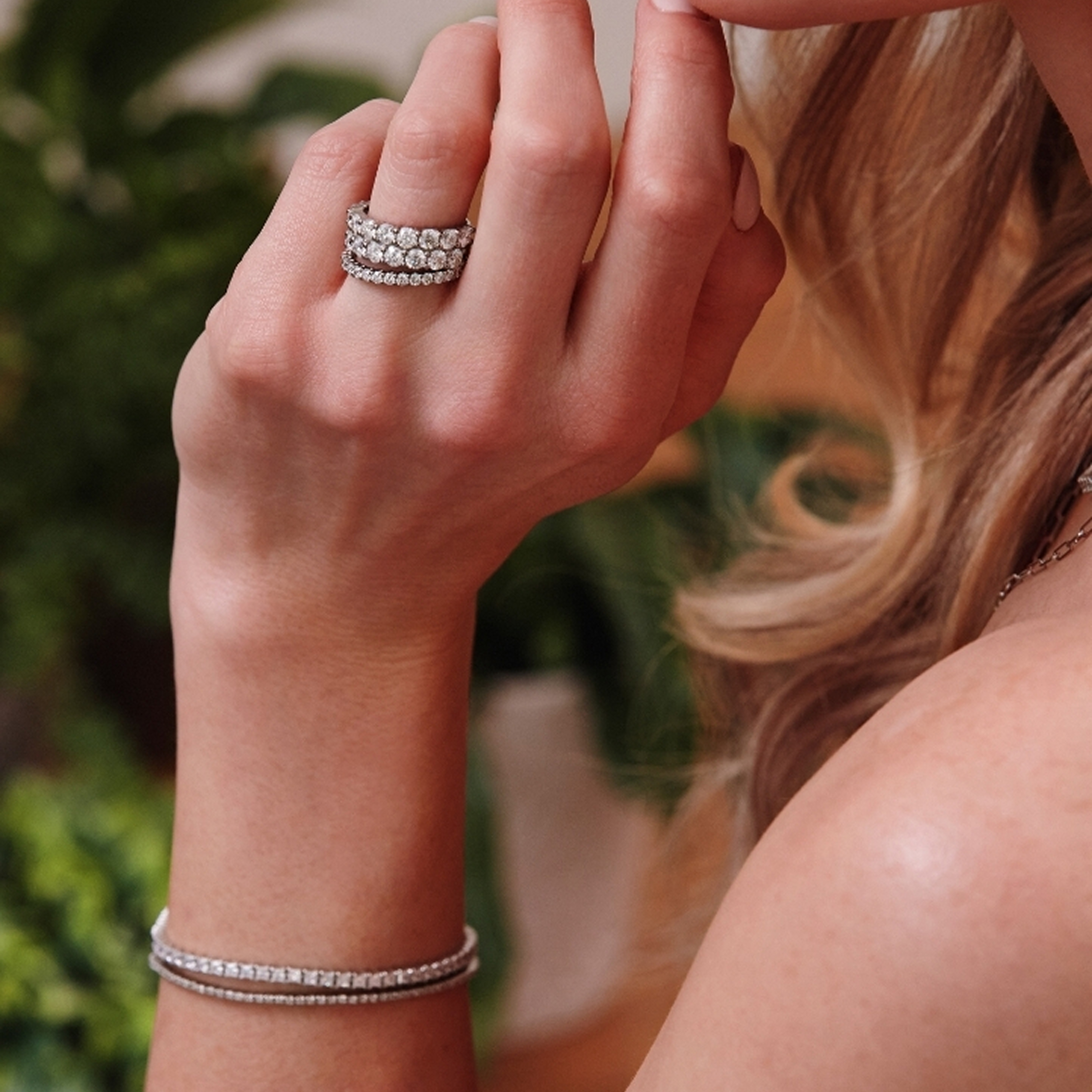 Lab-grown diamond engagement ring by Omara