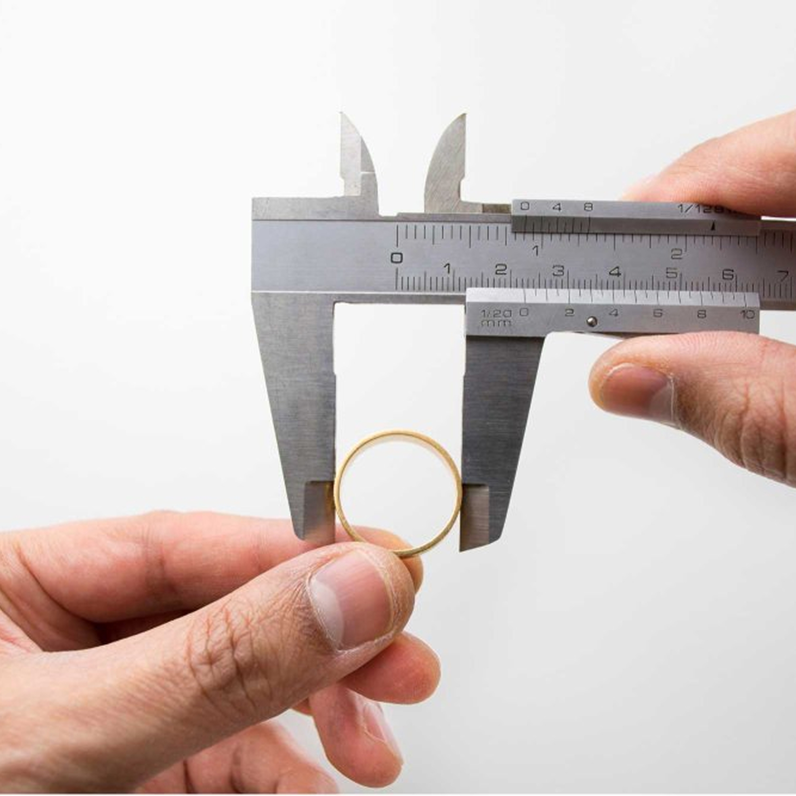 Ring mit Lineal zur Messung des Innendurchmessers